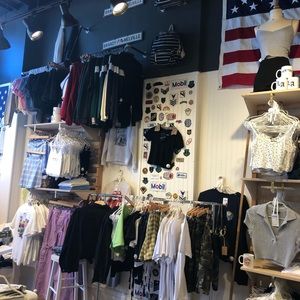 Meet your Posher, Joy